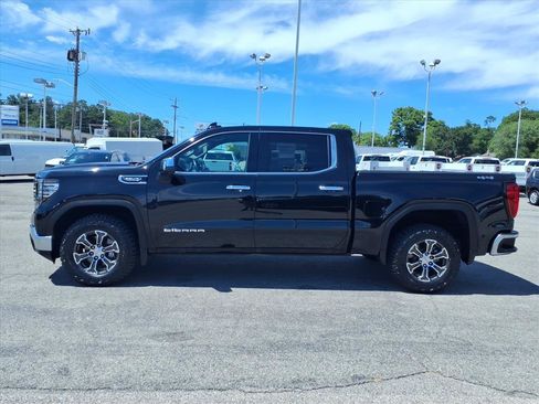 Used 2025 GMC Sierra 1500 SLT AWD/4WD image 7