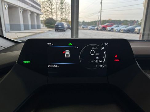 Used 2025 Toyota Prius LE image 41