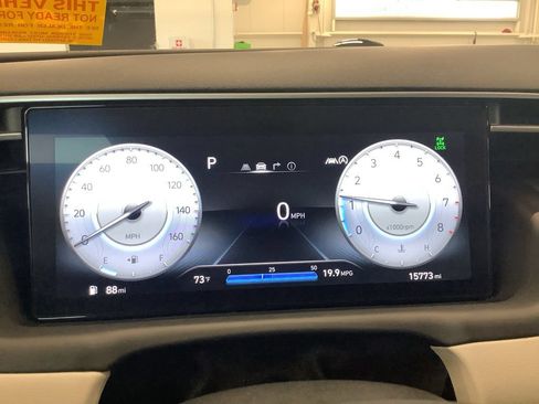 Used 2023 Hyundai Tucson Limited AWD/4WD image 12