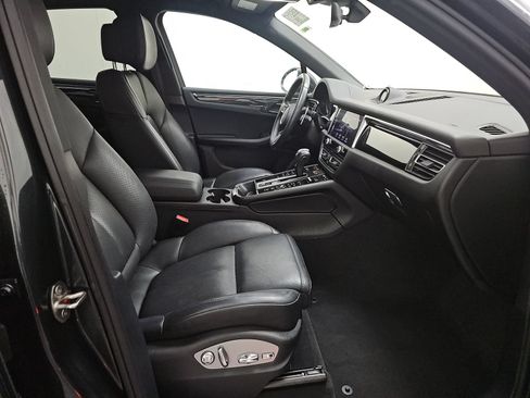 Used 2023 Porsche Macan w/ Premium Package Plus AWD/4WD image 14