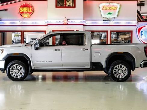 Used 2021 GMC Sierra 2500 Denali w/ Denali Ultimate Package image 13