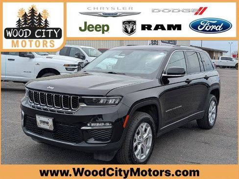 Used 2023 Jeep Grand Cherokee Limited AWD/4WD image 1