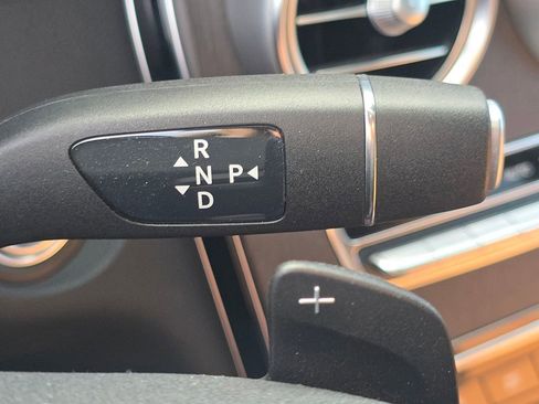 Used 2022 Mercedes-Benz GLC 300 4MATIC image 35