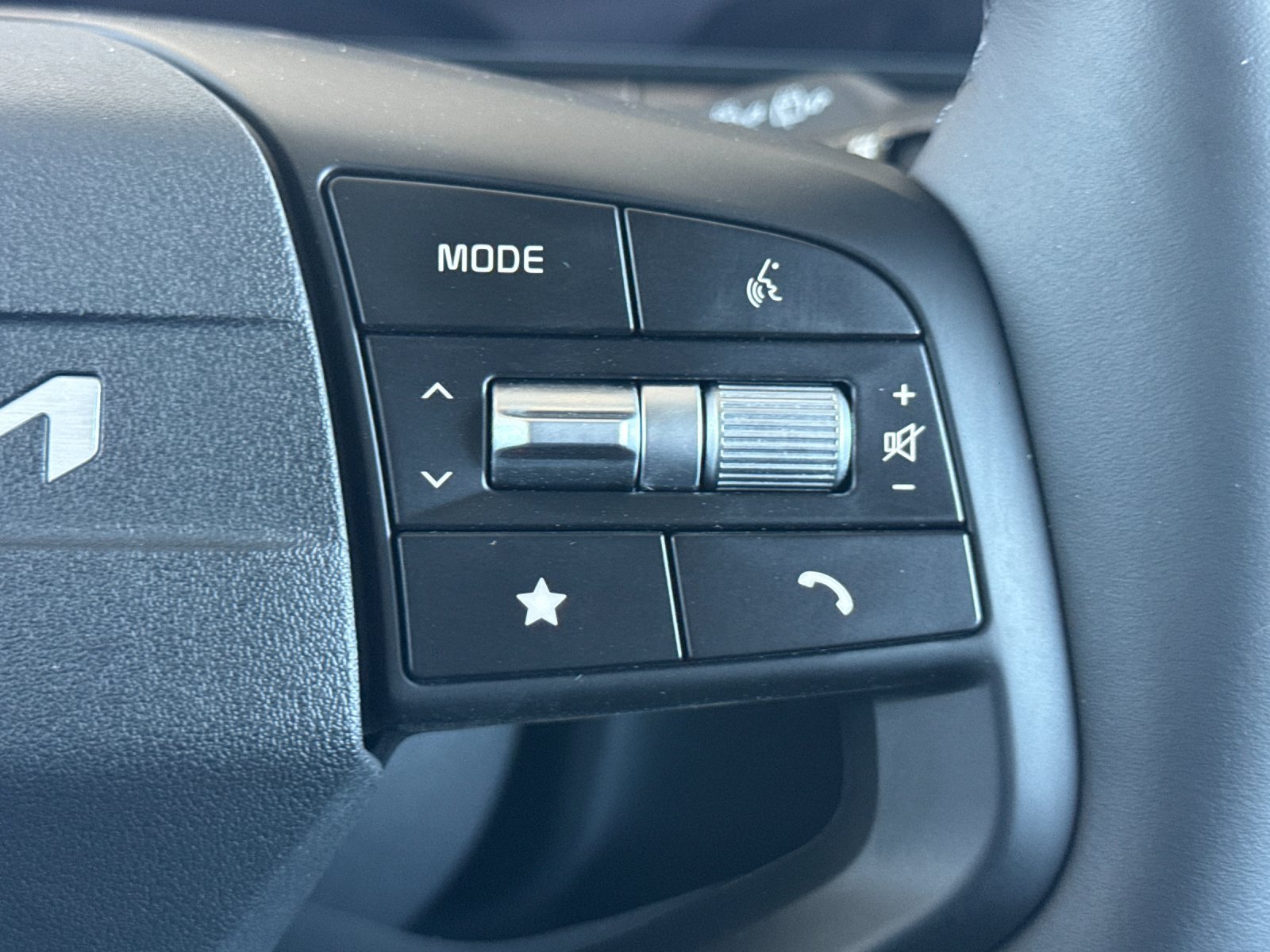 New 2026 Kia Sportage SX FWD image 29