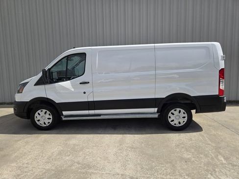 Certified 2025 Ford Transit 250 Low Roof w/ Exterior Upgrade Package RWD image 6