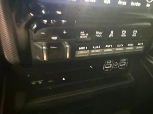 Used 2019 RAM 2500 Limited AWD/4WD image 29