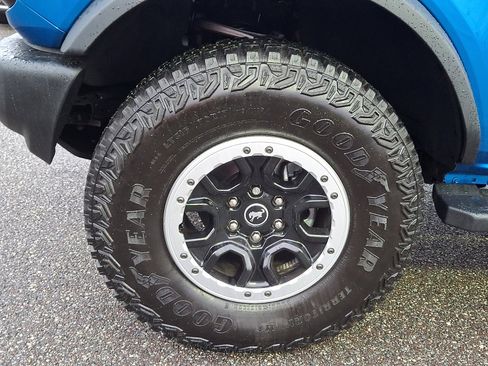 Used 2023 Ford Bronco Outer Banks w/ Sasquatch Package image 28