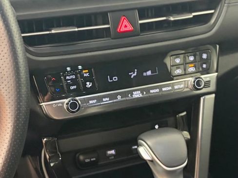 Certified 2024 Kia Seltos SX AWD/4WD image 2