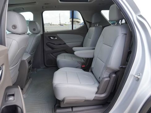 Used 2020 Chevrolet Traverse LT w/ LT Premium Package image 20