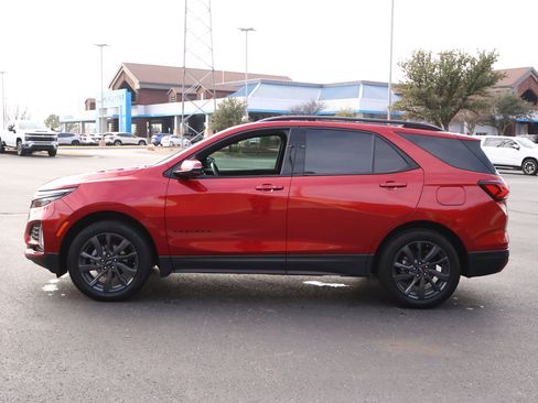 Used 2024 Chevrolet Equinox RS w/ RS Leather Package image 33