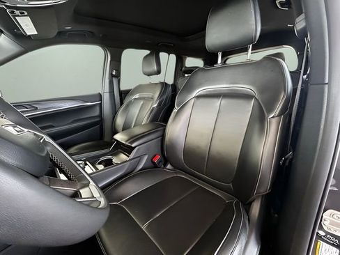 Used 2024 Jeep Grand Cherokee L Limited w/ Luxury Tech Group II image 26