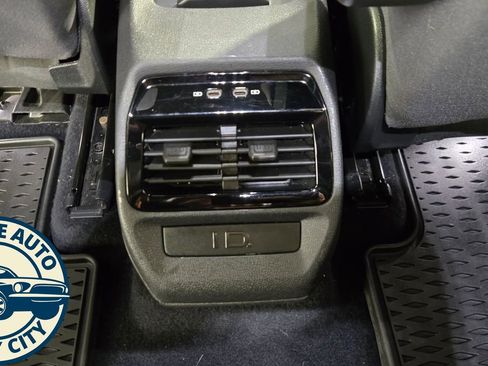 Used 2021 Volkswagen ID.4 Pro image 26