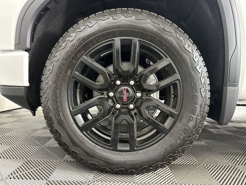 New 2025 GMC Sierra 1500 Elevation w/ Elevation Premium Package image 9