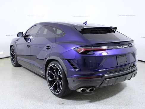 Used 2024 Lamborghini Urus Performante image 5
