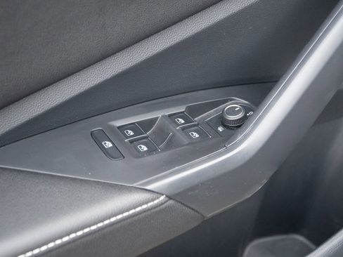 Certified 2024 Volkswagen Jetta SE w/ Panoramic Sunroof Package image 16