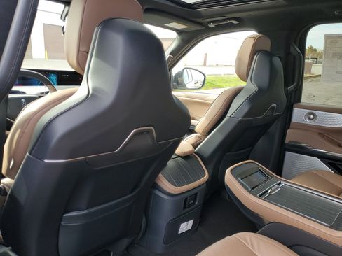 New 2026 Lincoln Navigator Black Label AWD/4WD image 26