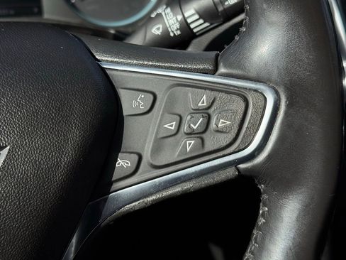 Used 2018 Chevrolet Equinox LT image 28