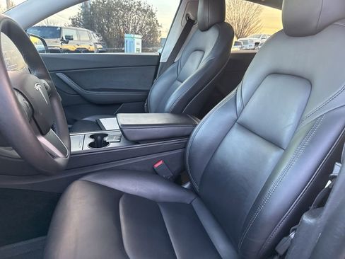 Used 2021 Tesla Model Y Long Range image 39