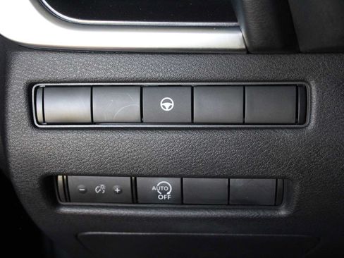 Used 2023 Nissan Rogue SV FWD image 33