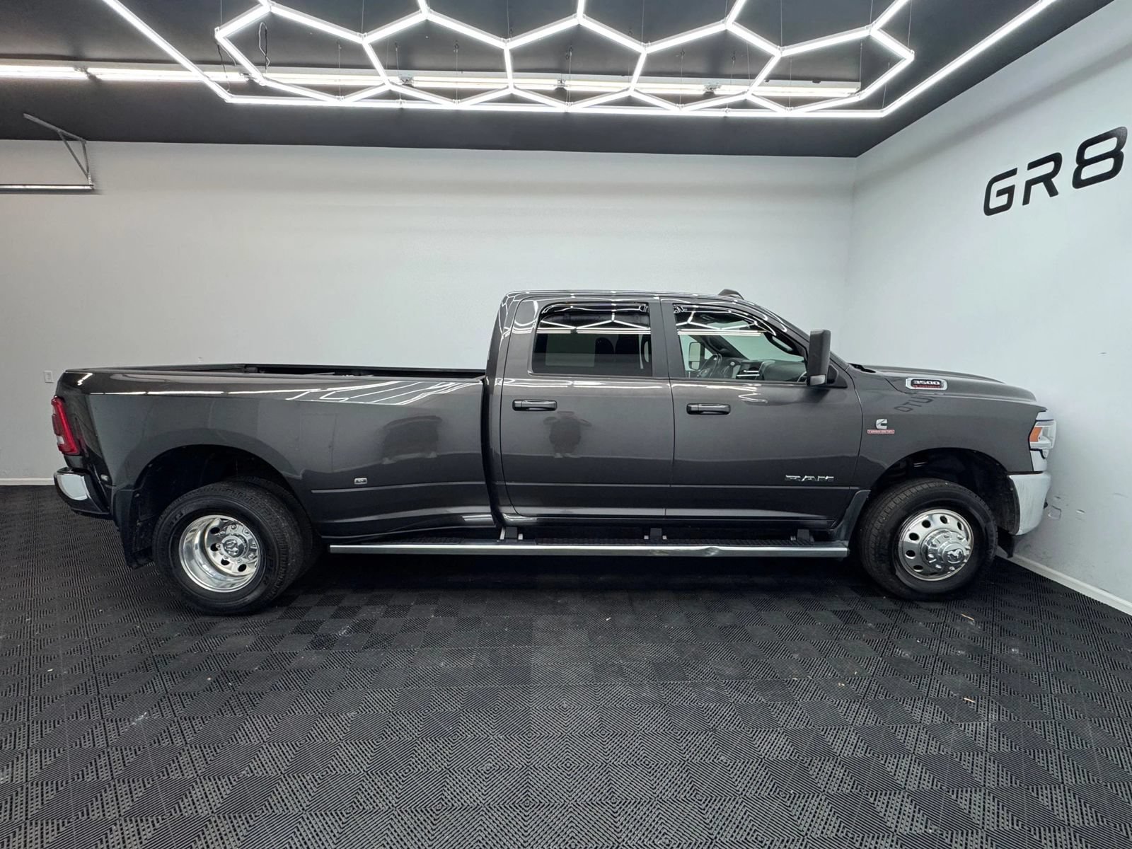 Used 2022 RAM 3500 Big Horn w/ Level B Equipment Group AWD/4WD image 10