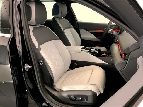 New 2026 BMW i5 eDrive40 w/ Premium Package AWD/4WD image 7
