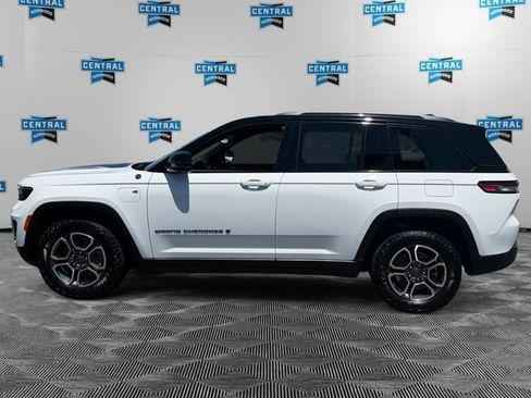Used 2022 Jeep Grand Cherokee Trailhawk AWD/4WD image 3