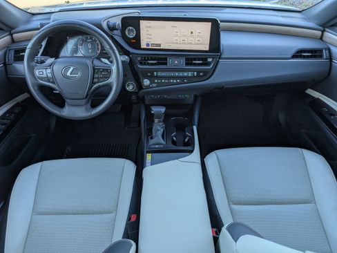 Used 2023 Lexus ES 350 w/ Premium Package image 13