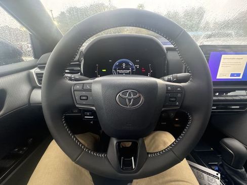 New 2026 Toyota Camry SE image 15