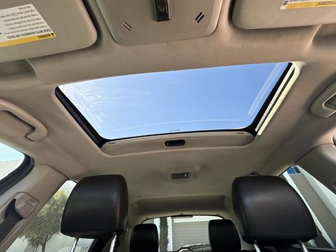 Used 2016 Chevrolet Sonic RS image 31