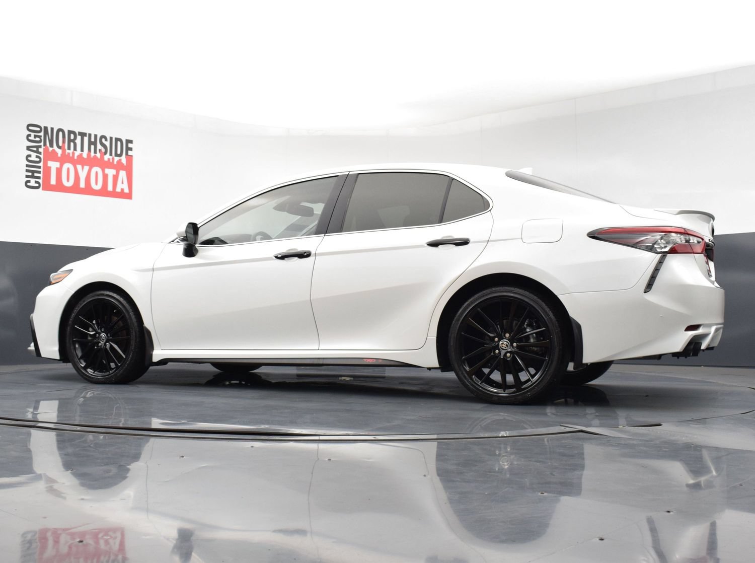 Used 2023 Toyota Camry XSE FWD image 28