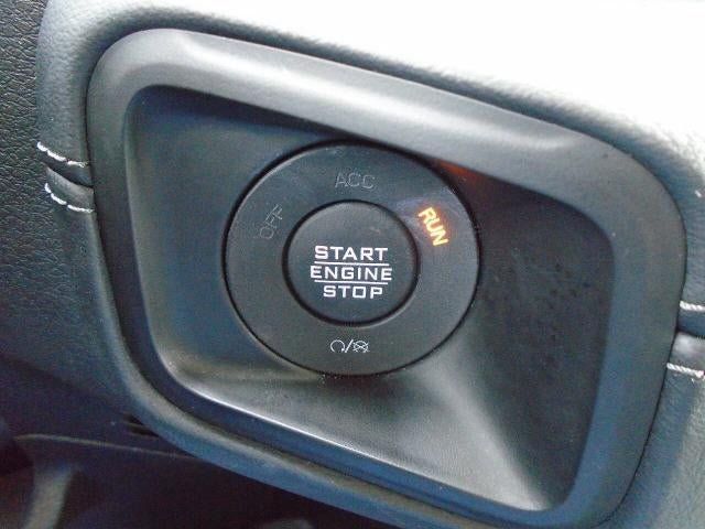 Used 2025 Jeep Wrangler Unlimited Sahara AWD/4WD image 10