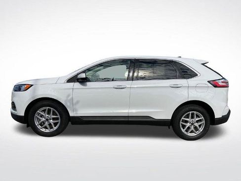 Certified 2024 Ford Edge SEL w/ Convenience Package AWD/4WD image 2