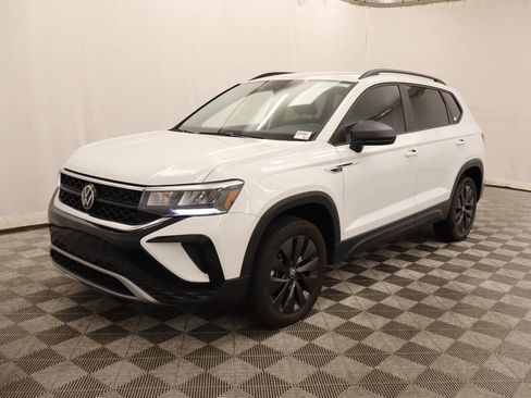 Used 2023 Volkswagen Taos S FWD image 1