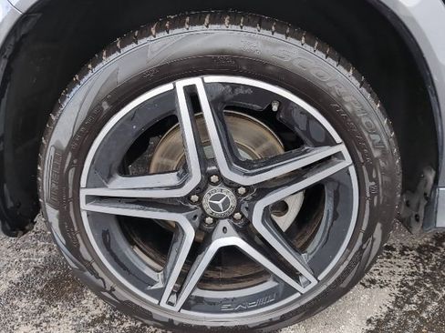 Used 2022 Mercedes-Benz GLS 450 4MATIC image 9