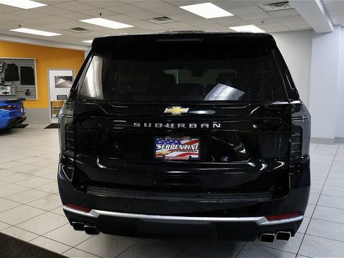New 2026 Chevrolet Suburban High Country image 5