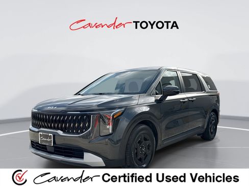 Used 2026 Kia Carnival FWD image 1