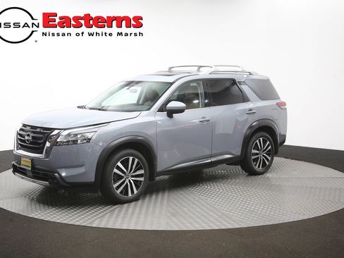Used 2023 Nissan Pathfinder Platinum w/ Cargo Package AWD/4WD image 55