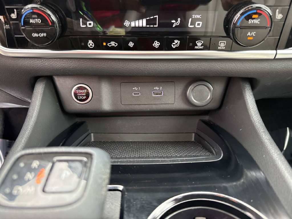 Used 2021 Nissan Rogue SV w/ Premium Package FWD image 31