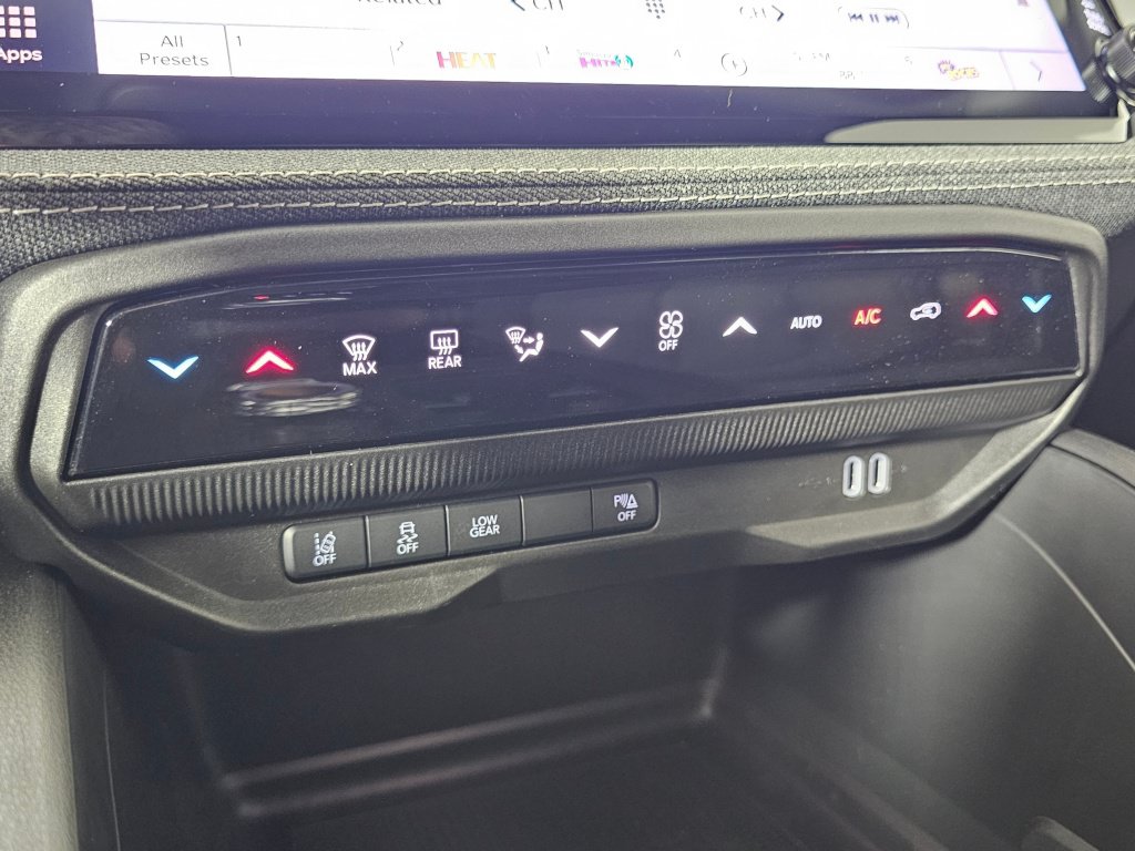 New 2026 Jeep Cherokee Laredo AWD/4WD image 29
