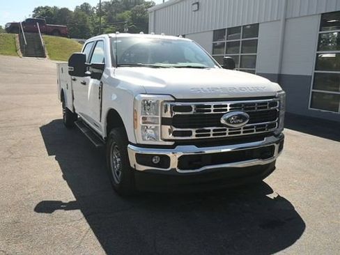 New 2026 Ford F350 XL w/ XL Chrome Package AWD/4WD image 3