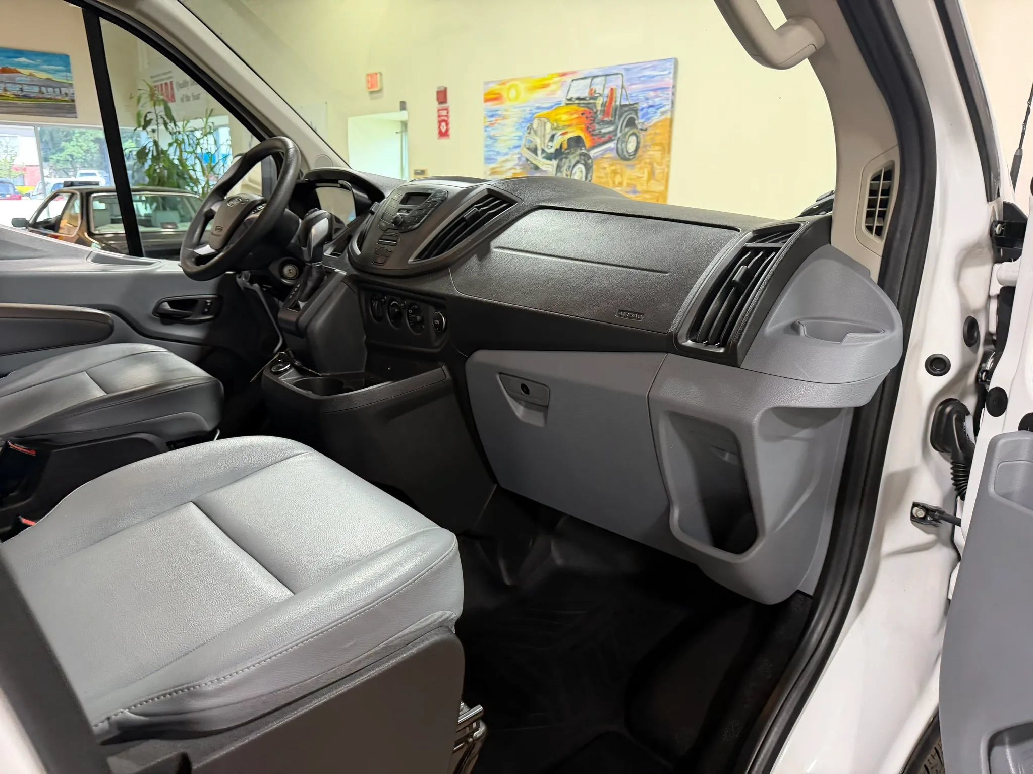 Used 2019 Ford Transit 350 XL RWD image 30