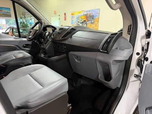 Used 2019 Ford Transit 350 XL RWD image 30
