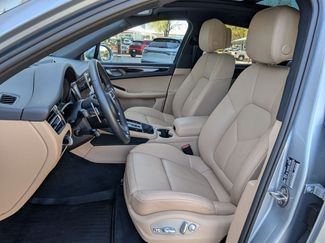 Certified 2025 Porsche Macan video 5