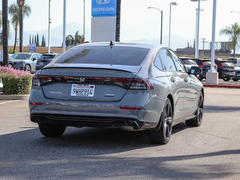 Used 2025 Honda Accord Sport image 11
