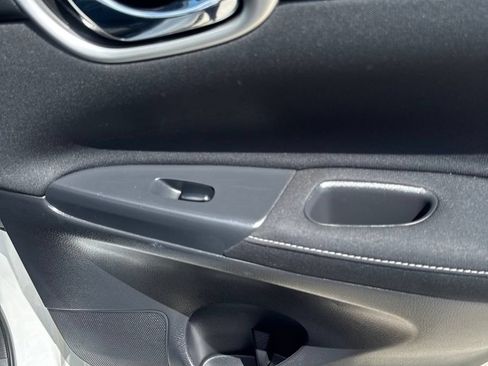 Used 2015 Nissan Sentra SV FWD image 20