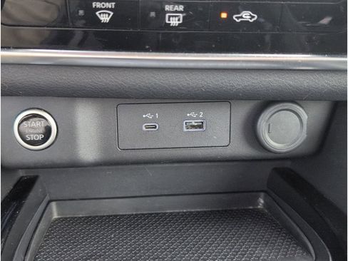 Used 2023 Nissan Rogue S image 16