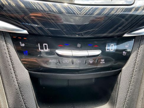 Used 2024 Cadillac XT6 Premium Luxury w/ LPO, Floor Liner Package FWD image 34