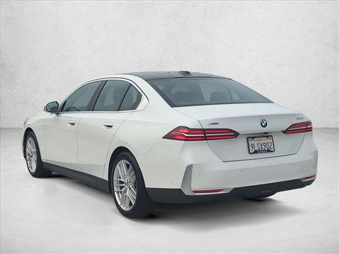 Certified 2024 BMW 530i xDrive w/ Premium Package image 3