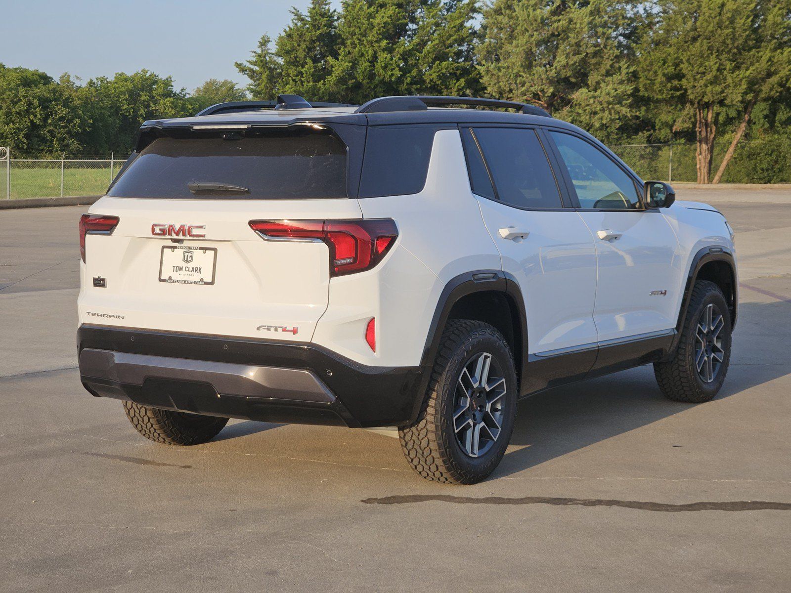 New 2027 GMC Terrain AT4 w/ Convenience Package III AWD/4WD image 4