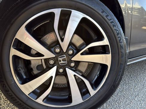 Used 2018 Honda Odyssey Elite image 4